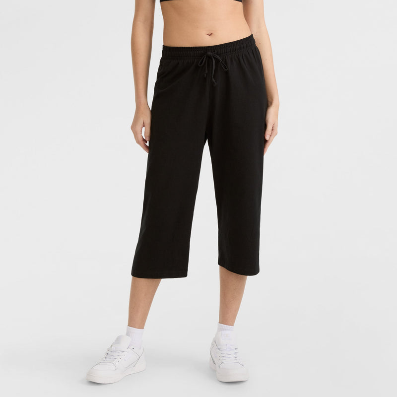 Champion Lightweight Lounge Capri Pants, C Logo in Black