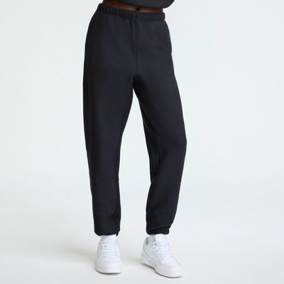 Champion Essentials Reverse Weave Cinched Bottom Sweatpants in Black